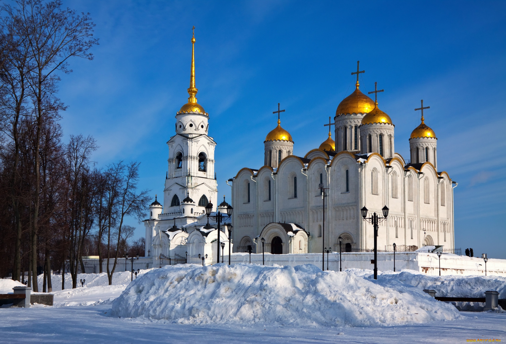 Успенский собор Ярославль зимой